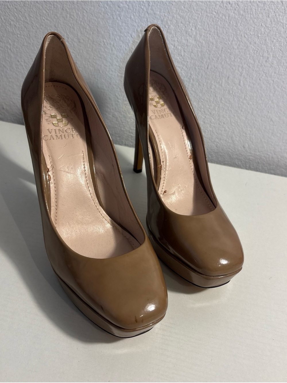 Vince Camuto Size 6.5 Brown Heels